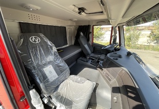 HONGYAN GENLYON SAIC-IVECO 8×4 (МРМ 40т) КМУ UMM 816T (8т)